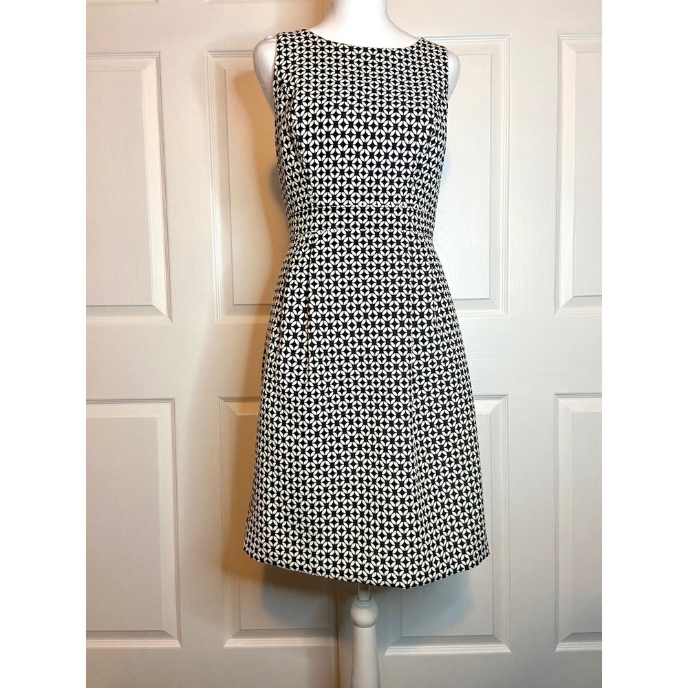 White House Black Market Black White Geometric Sheath Dress Size 2 Jacquard